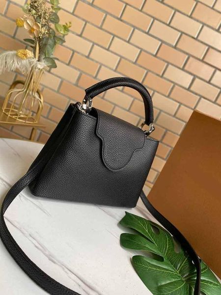 m48870 made in real leather clutch purse handbag bag woman bag shoulder bag serial number insid 01
m48870 made in real leather clutch purse handbag bag woman bag shoulder bag serial number insid 01