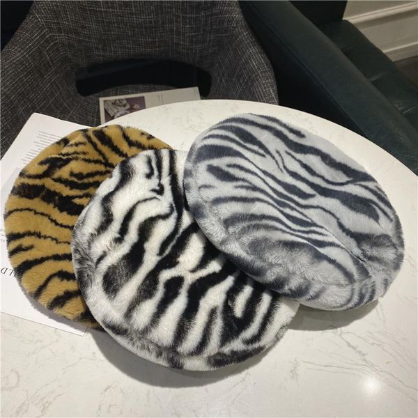 girls fashion street shooting woolen zebra beret female autumn and winter concave shape japanese personality painter hat, Blue;gray
girls fashion street shooting woolen zebra beret female autumn and winter concave shape japanese personality painter hat, Blue;gray