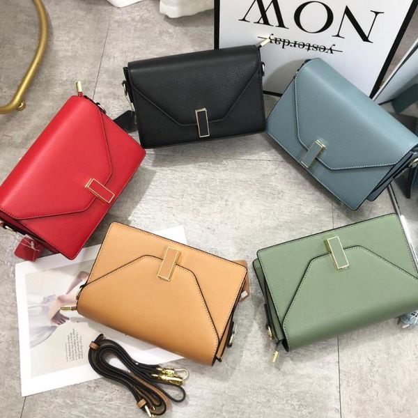 cross body 2021 the style fashion and simple genuine cow leather women one shoulder bag crossbody 22cm 5color
cross body 2021 the style fashion and simple genuine cow leather women one shoulder bag crossbody 22cm 5color