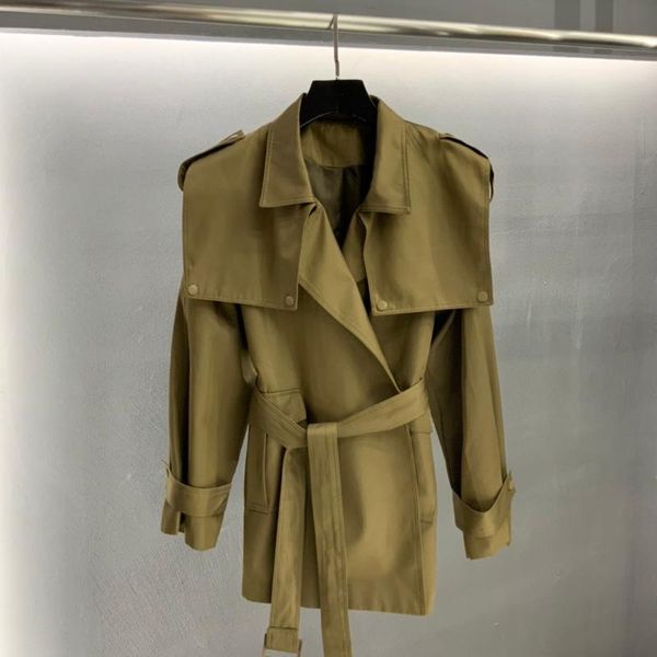 2021 new ladies fashion long sleeve lapel solid color shawl dark button trench coat jacket 0915, Black;brown
2021 new ladies fashion long sleeve lapel solid color shawl dark button trench coat jacket 0915, Black;brown