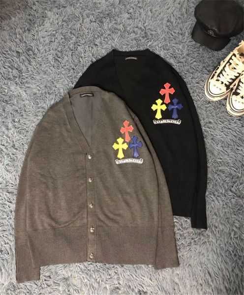 autumn / winter 2020 new crosin knitted cardigan color skin cross ch sweater horseshoe print men's and women's, Black;brown
autumn / winter 2020 new crosin knitted cardigan color skin cross ch sweater horseshoe print men's and women's, Black;brown