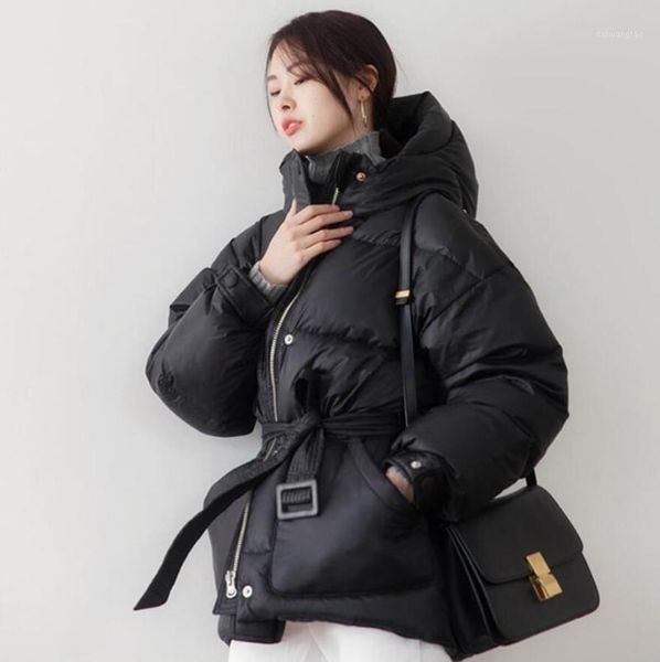 2020 winter women's down parka jacket simple cuff design warm female 90% white duck coats with belt r12971, Black 
2020 winter women's down parka jacket simple cuff design warm female 90% white duck coats with belt r12971, Black