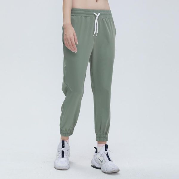 running pants women fashion casual sports fitness nine-point trousers jogging sweatpants gym workout training exercise, Black;blue
running pants women fashion casual sports fitness nine-point trousers jogging sweatpants gym workout training exercise, Black;blue
