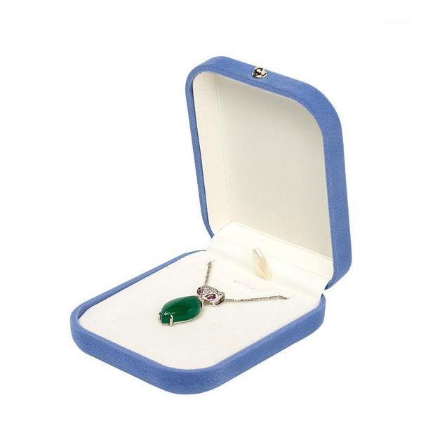 jewelry pouches, bags high-end velvet arched pendant box ring bracelet long chain packaging storage display golden button decoration1, Pink;blue
jewelry pouches, bags high-end velvet arched pendant box ring bracelet long chain packaging storage display golden button decoration1, Pink;blue