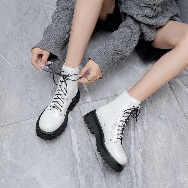 2020 lace up platform square heel quality patent leather women shoes round toe ankle boot fashion ladies motorcycle boots women, Black
2020 lace up platform square heel quality patent leather women shoes round toe ankle boot fashion ladies motorcycle boots women, Black