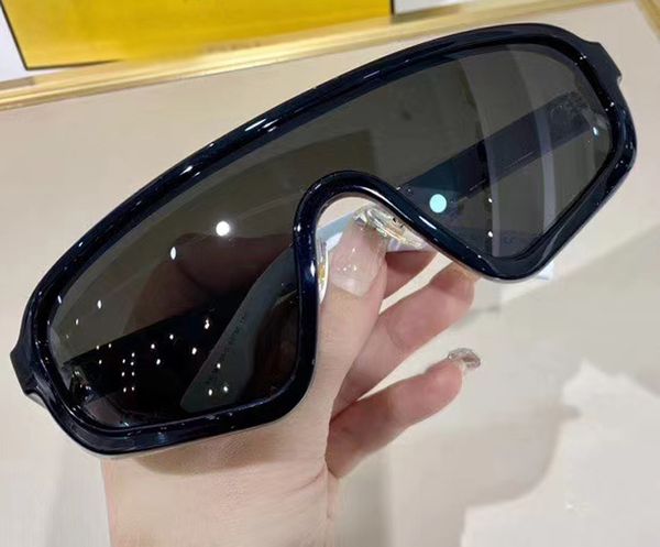 cool white black shield sunglasses for men 0084 glasses sonnenbrille fashion uv400 eyewear with box
cool white black shield sunglasses for men 0084 glasses sonnenbrille fashion uv400 eyewear with box