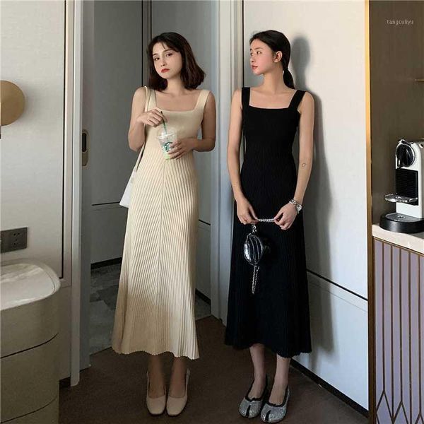 2020 summer sleeveless long knit dress women slim knitted dress female split elegant lady long straight bodycon1, Black;gray
2020 summer sleeveless long knit dress women slim knitted dress female split elegant lady long straight bodycon1, Black;gray