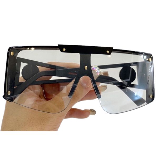 culos uma pea dos homens das mulheres luxo da marca clssico sol de grandes dimenses para o sexo feminino uv400 o520, White;black
culos uma pea dos homens das mulheres luxo da marca clssico sol de grandes dimenses para o sexo feminino uv400 o520, White;black
