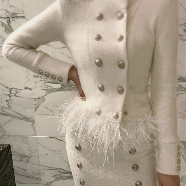 twotwinstyle temperament patchwork feather coat for women stand collar long sleeve casual white jackets female fashion fall 220217, Black;brown
twotwinstyle temperament patchwork feather coat for women stand collar long sleeve casual white jackets female fashion fall 220217, Black;brown