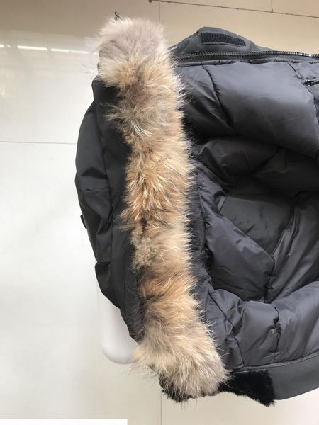 doudoune mens winter down jacket real fur coats homme outdoor jassen outerwear big fur hooded fourrure manteau down coat hiver parka, Black
doudoune mens winter down jacket real fur coats homme outdoor jassen outerwear big fur hooded fourrure manteau down coat hiver parka, Black