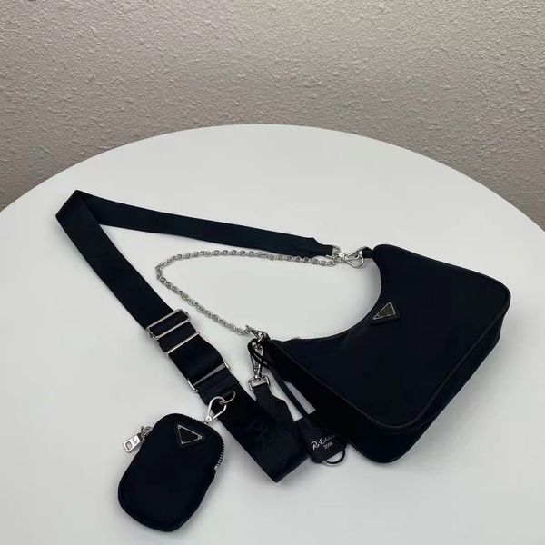 nylon canvas designers shoulder bag messenger handbags crossbody bags for women chest chain tote key wallet bags
nylon canvas designers shoulder bag messenger handbags crossbody bags for women chest chain tote key wallet bags