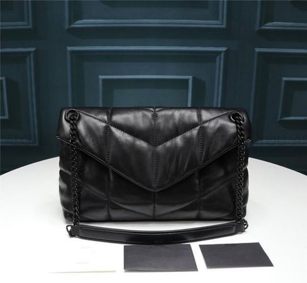 designer lady's chian flap bags with thread one shoulder cross body bag large capacity real genuine leather cloud bag
designer lady's chian flap bags with thread one shoulder cross body bag large capacity real genuine leather cloud bag