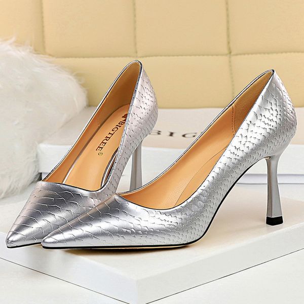 2021 large female size eight inches high pumps lady yellow scarpins snakeskin office silver quality party shoes s09h, Black
2021 large female size eight inches high pumps lady yellow scarpins snakeskin office silver quality party shoes s09h, Black