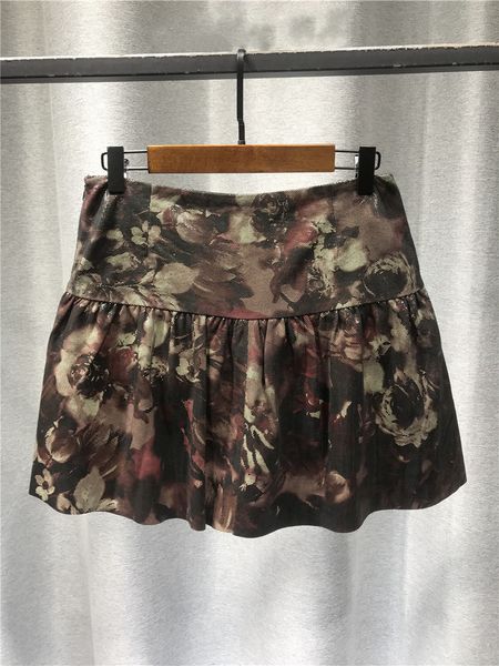 skirts womens mini fashion and leisure real sheepskin side opening short skirt flower pattern decoration pleated loose hem y1214, Black
skirts womens mini fashion and leisure real sheepskin side opening short skirt flower pattern decoration pleated loose hem y1214, Black