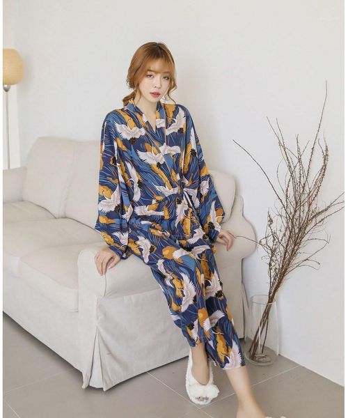 women autumn elegant animal print pajamas v-neck home sleep clothing and pants two piece set lace up kimono pajamas suit1, Black;red 
women autumn elegant animal print pajamas v-neck home sleep clothing and pants two piece set lace up kimono pajamas suit1, Black;red