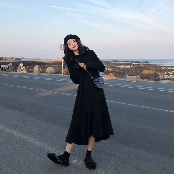 egg with overcoat long knitted bottomed wool skirt over knee french minority drs autumn winter, Black;gray
egg with overcoat long knitted bottomed wool skirt over knee french minority drs autumn winter, Black;gray
