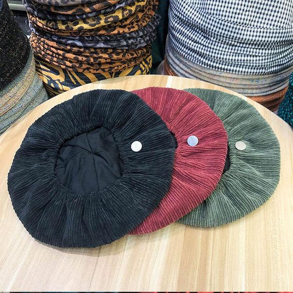 202012-shi8744 autumn spring japanese designer corduroy silver buckle decoratio lady beret hat men women leisure painter hat, Blue;gray
202012-shi8744 autumn spring japanese designer corduroy silver buckle decoratio lady beret hat men women leisure painter hat, Blue;gray