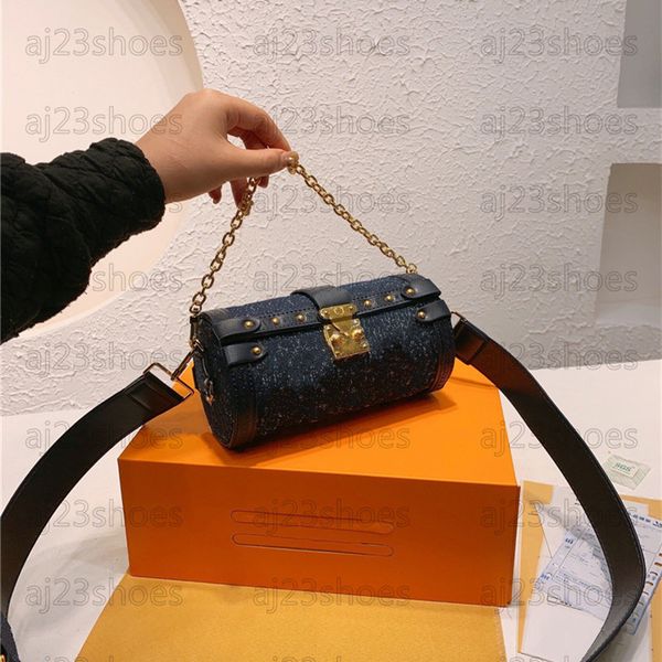 papillon trunk chain bag navy denim canvas 2 shoulder straps white letter flower pattern circular purse wallet vintage luxurys designers bag
papillon trunk chain bag navy denim canvas 2 shoulder straps white letter flower pattern circular purse wallet vintage luxurys designers bag