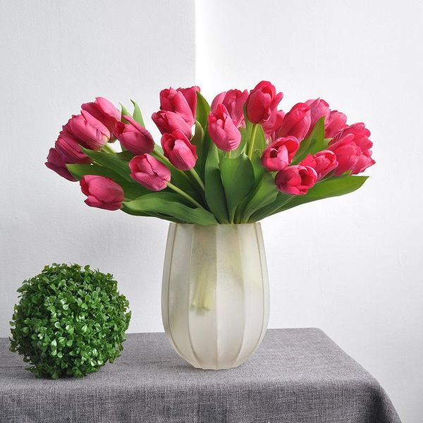 7pcs/bouquet new silk tulip artificial flower 36cm real touch fake plant bouquet for home garen wedding decoration accessories
7pcs/bouquet new silk tulip artificial flower 36cm real touch fake plant bouquet for home garen wedding decoration accessories