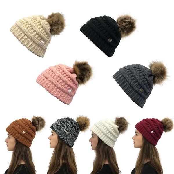 beanie/skull caps 2021 winter selling button women's hat face mask knitted cross hair ball outdoor skiing warm, Blue;gray
beanie/skull caps 2021 winter selling button women's hat face mask knitted cross hair ball outdoor skiing warm, Blue;gray