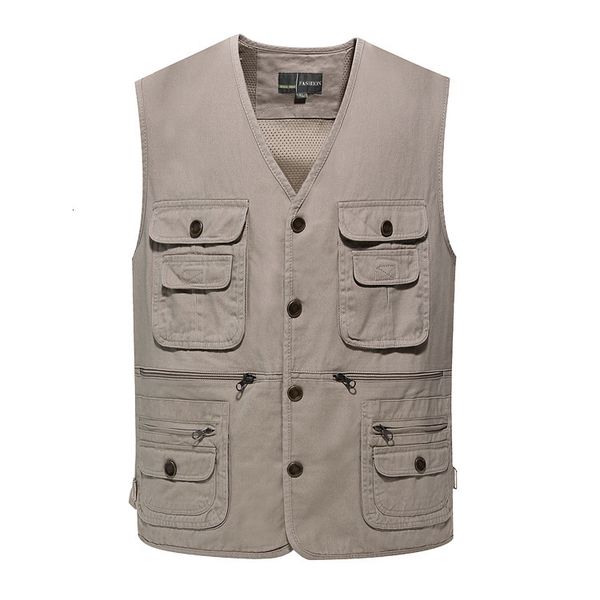 2021 new men multi-pocket classic waistcoat male sleeveless unloading solid coat work vest pgrapher tactical masculino jacket 109s, Black;white 
2021 new men multi-pocket classic waistcoat male sleeveless unloading solid coat work vest pgrapher tactical masculino jacket 109s, Black;white
