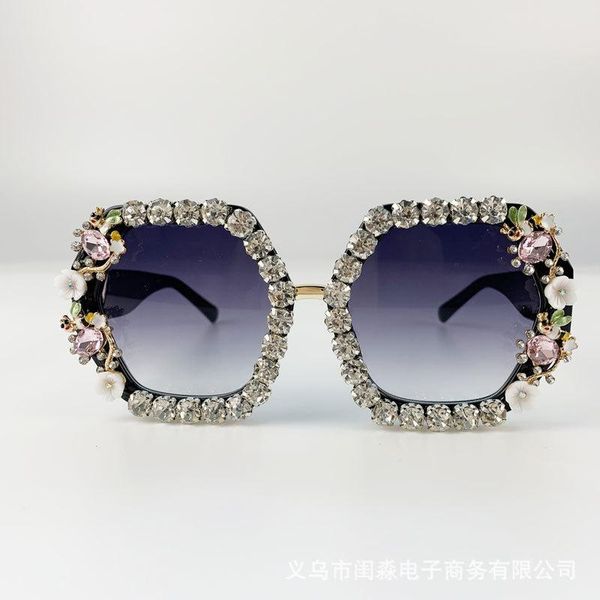 sunglasses brand design handmade rhinestone square fashion glasses women flower with pearl round vintage beach party, White;black
sunglasses brand design handmade rhinestone square fashion glasses women flower with pearl round vintage beach party, White;black