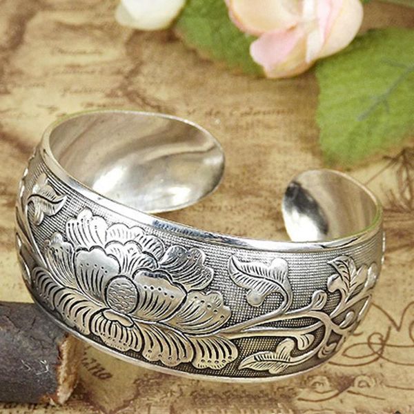 new tibetan tibet sweet color flower bangle for women beautiful peony bracelet cuff hand jewelry lotus pattern, Black
new tibetan tibet sweet color flower bangle for women beautiful peony bracelet cuff hand jewelry lotus pattern, Black