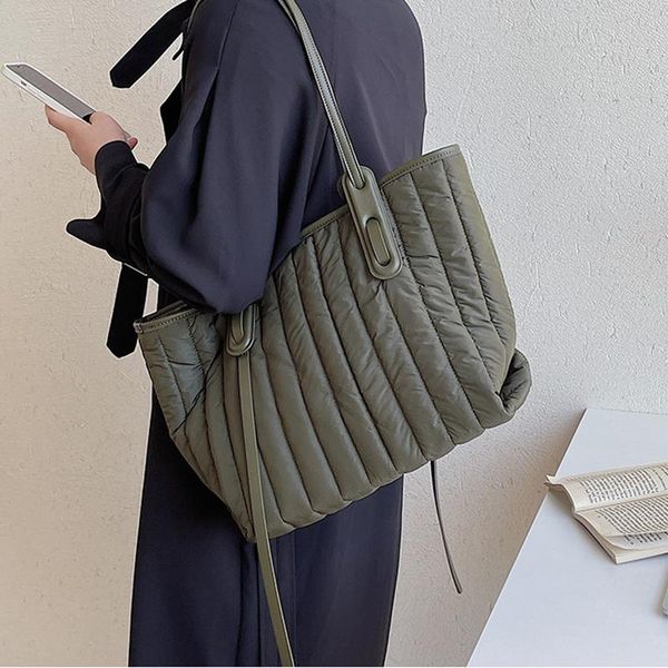 shoulder bags winter large capacity bag for women nylon space pad cotton feather down tote female handbags stripe
shoulder bags winter large capacity bag for women nylon space pad cotton feather down tote female handbags stripe