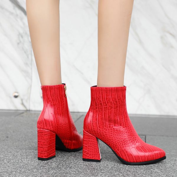 2021 female plus size 22-26.5 in length autumn and warm winter pointed to short skinny boots 4j7o, Black
2021 female plus size 22-26.5 in length autumn and warm winter pointed to short skinny boots 4j7o, Black