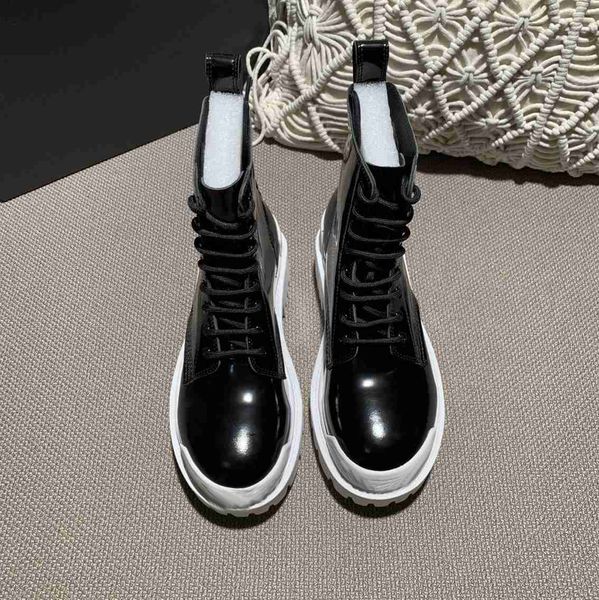 2020 new thick heel women martin boots ankle shoes genuine leather zipper boots cow muscle sole lace up chunky heel boot for ladies, Black
2020 new thick heel women martin boots ankle shoes genuine leather zipper boots cow muscle sole lace up chunky heel boot for ladies, Black