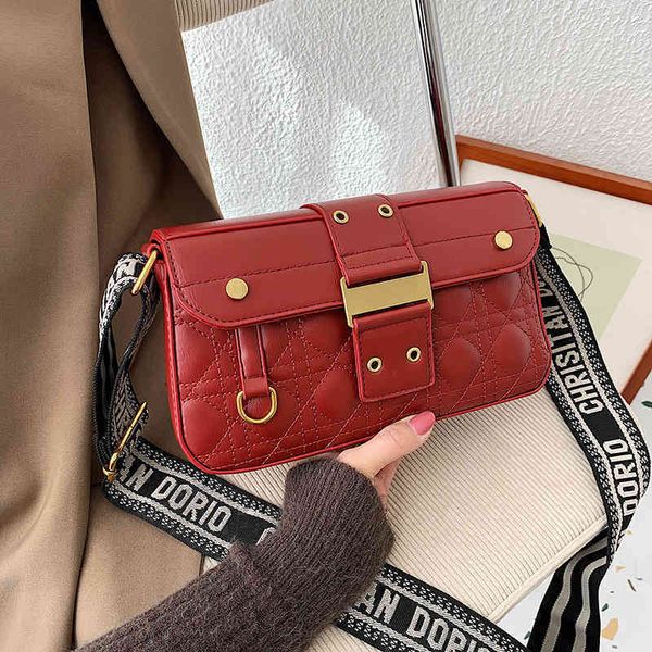 2022 latest handbag factory store high sense style women's versatile texture small square
2022 latest handbag factory store high sense style women's versatile texture small square