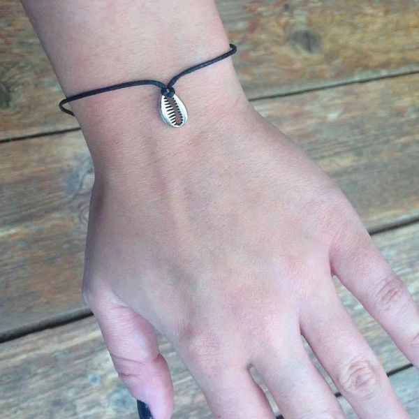 link, chain 2021 fashion jewelry delicate handmade bracelet vintage silver color shell pendant adjustable conch for women, Black
link, chain 2021 fashion jewelry delicate handmade bracelet vintage silver color shell pendant adjustable conch for women, Black
