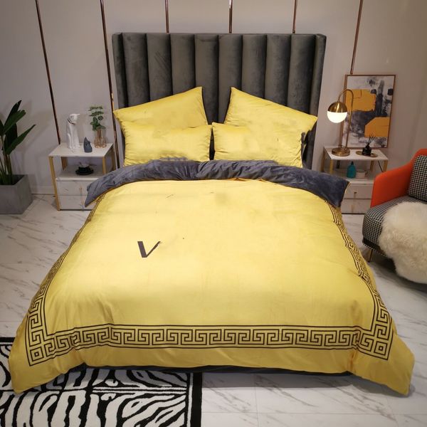 yellow designer bedding sets duvet cover velvet modern bed comforters sets cover 4 pcs pillow cases gold edge bedding
yellow designer bedding sets duvet cover velvet modern bed comforters sets cover 4 pcs pillow cases gold edge bedding