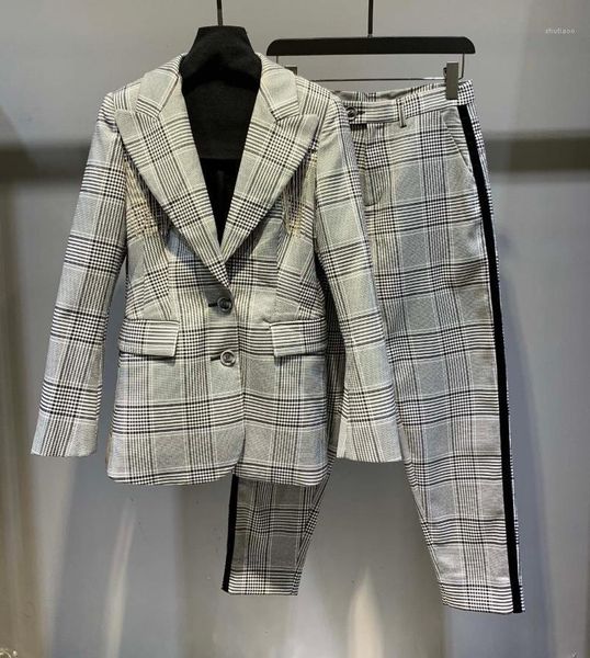 2020 autumn fashion women plaid beading tassel blazer jacket with casual pants female suits gdnz 9.051, White 
2020 autumn fashion women plaid beading tassel blazer jacket with casual pants female suits gdnz 9.051, White