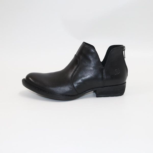 boots we love artistic details the result is a bootie as comfortable it beautifulleather v-mouth women's, Black
boots we love artistic details the result is a bootie as comfortable it beautifulleather v-mouth women's, Black