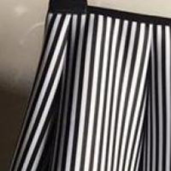 2020 spring midi skirt black and white vertical stripe skirt tutu skirt a cotton women autumn and winter skirts q1209
2020 spring midi skirt black and white vertical stripe skirt tutu skirt a cotton women autumn and winter skirts q1209