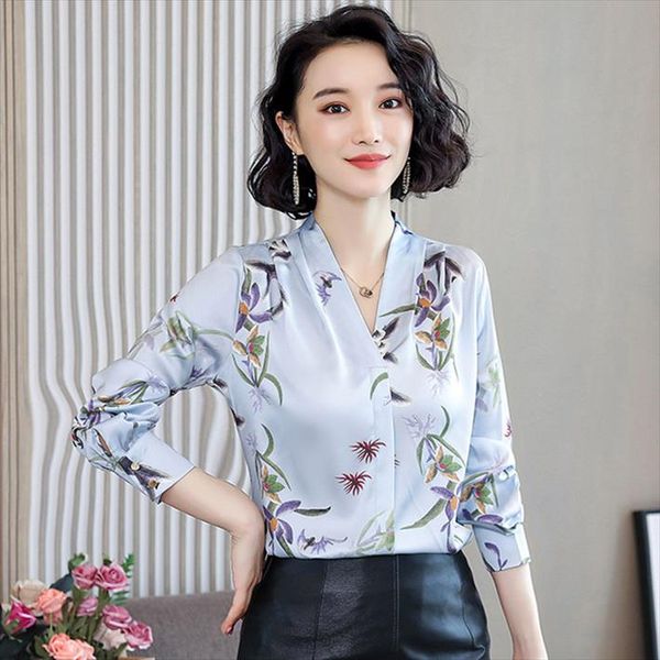 autumn korean silk women blouses satin floral embroidery women shirts plus size xxxl blusas femininas elegante ladies, White
autumn korean silk women blouses satin floral embroidery women shirts plus size xxxl blusas femininas elegante ladies, White