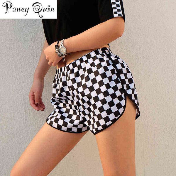 women summer shorts checker board side split plaid shorts loose beach short pants womens contrast casual shorts femme y220311, White;black
women summer shorts checker board side split plaid shorts loose beach short pants womens contrast casual shorts femme y220311, White;black