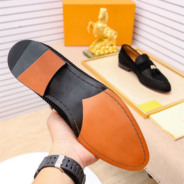 2020 leather business designer luxury men dress loafers pointy black shoes oxford men breathable formal wedding shoes
2020 leather business designer luxury men dress loafers pointy black shoes oxford men breathable formal wedding shoes