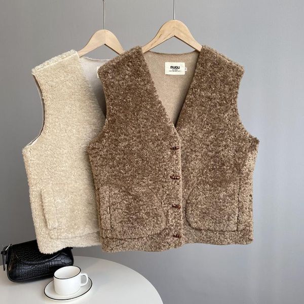autumn casual v-neck lamb hair vest women's winter new korean style fur sleeveless jacket, Black;white
autumn casual v-neck lamb hair vest women's winter new korean style fur sleeveless jacket, Black;white