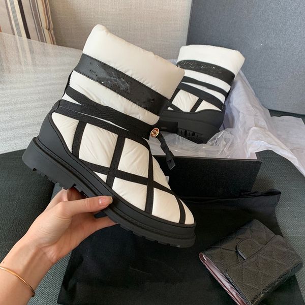 Elevator Snow Boots Women 2021 Fashion Winter Short Tube Platform Pedal Brushed and Thick Plush Insulated Cotton-Padded Shoes jz1121, Black
Elevator Snow Boots Women 2021 Fashion Winter Short Tube Platform Pedal Brushed and Thick Plush Insulated Cotton-Padded Shoes jz1121, Black