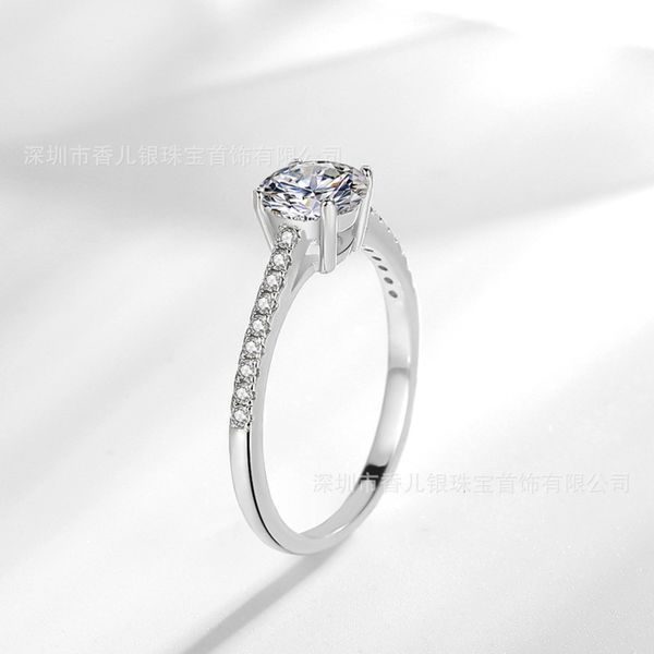 Luxurys Designers Fashion Jz379 single diamond set stone simulation ring women's simple 90 mesh red four claw crown diamond ring, Silver
Luxurys Designers Fashion Jz379 single diamond set stone simulation ring women's simple 90 mesh red four claw crown diamond ring, Silver