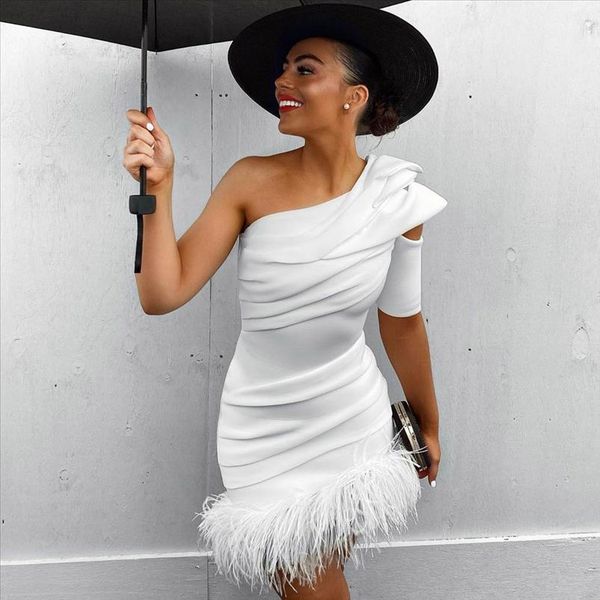 2020 one shoulder bandage dress elegant women feather white bandages dress bodycon celebrity evening party, Black;gray
2020 one shoulder bandage dress elegant women feather white bandages dress bodycon celebrity evening party, Black;gray