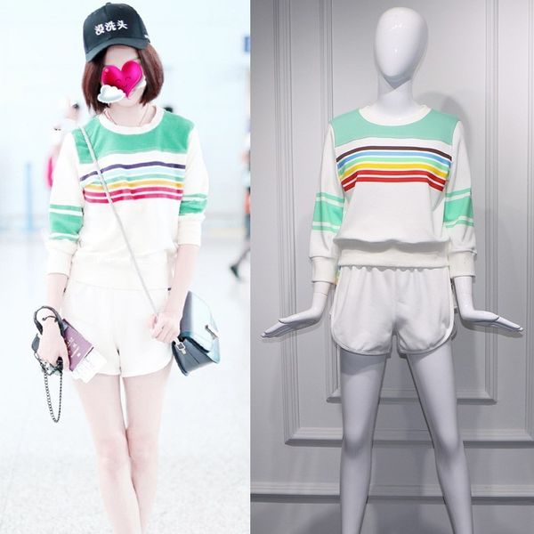 early autumn star tong liya airport same color matching beige fashion casual sports sweater shorts set for women, Gray
early autumn star tong liya airport same color matching beige fashion casual sports sweater shorts set for women, Gray