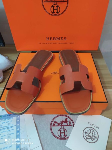 2019designer design, designer slippers new r luxury slides men's summer rubber sandals beach slippers fashion wear-resistant slippers i, Black 
2019designer design, designer slippers new r luxury slides men's summer rubber sandals beach slippers fashion wear-resistant slippers i, Black