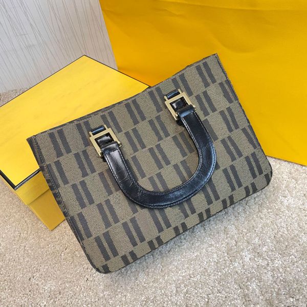 fashion woman handbags totes designer womens vintage old flower clutch bags tote small classical bag black brown 8869
fashion woman handbags totes designer womens vintage old flower clutch bags tote small classical bag black brown 8869