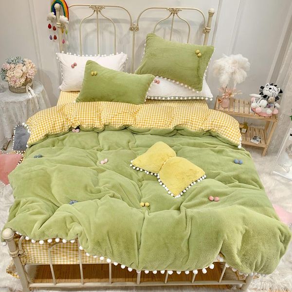 princess style winter warm velvet flannel fleece bedding set hairball textile edge sheet cover white bed pillowcases home duvet
princess style winter warm velvet flannel fleece bedding set hairball textile edge sheet cover white bed pillowcases home duvet