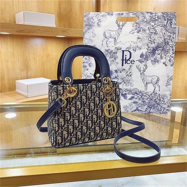 designer sale 2022 new bag popular high-quality embroidered women's net red hand ins single shoulder messenger bag
designer sale 2022 new bag popular high-quality embroidered women's net red hand ins single shoulder messenger bag