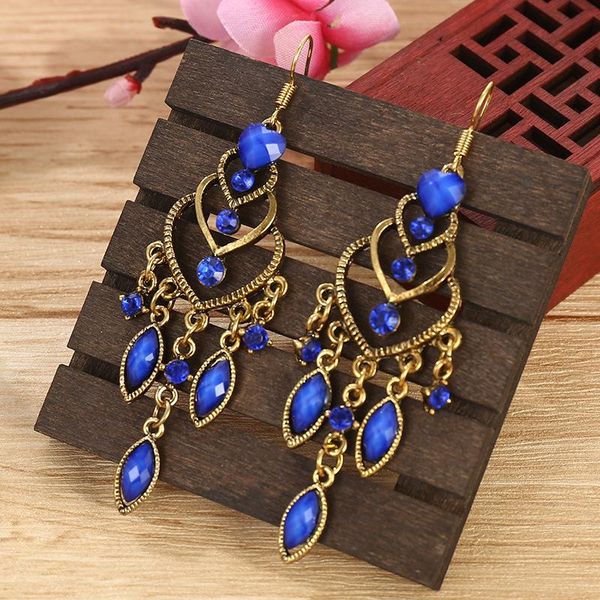 korean fashion bohemian earrings for women 2021 vintage hollow heart shaped resin gems dangle earrings boho jewelry, Silver
korean fashion bohemian earrings for women 2021 vintage hollow heart shaped resin gems dangle earrings boho jewelry, Silver