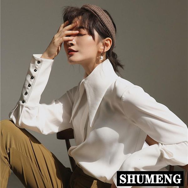 2021 new designer autumn fashion women shirts lantern sleeve big collar white shirt elegant blouses
2021 new designer autumn fashion women shirts lantern sleeve big collar white shirt elegant blouses